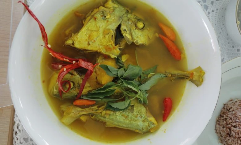 Lempah Kuning, Kuliner Ikonik Bangka Belitung yang Kaya Rempah dan Cita Rasa Asam Segar
