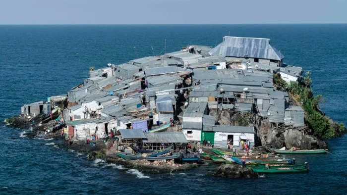 Pulau Seluas Setengah Hektare Ini Dihuni Hampir 1.800 Orang, Jadi Salah Satu Tempat Terpadat di Dunia