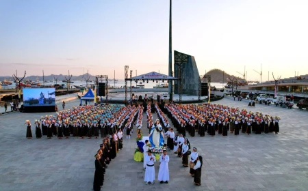 Perarakan Arca Bunda Maria Assumpta Nusantara Meriahkan Festival Golo Koe 2026, Pesan Persaudaraan Menggema di Labuan Bajo