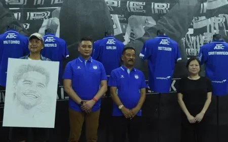 Persib Perkenalkan Ragnar Oratmangoen dan Gakuto Notsuda Lewat Acara "Sabtu Bersama Ayah" di Braga