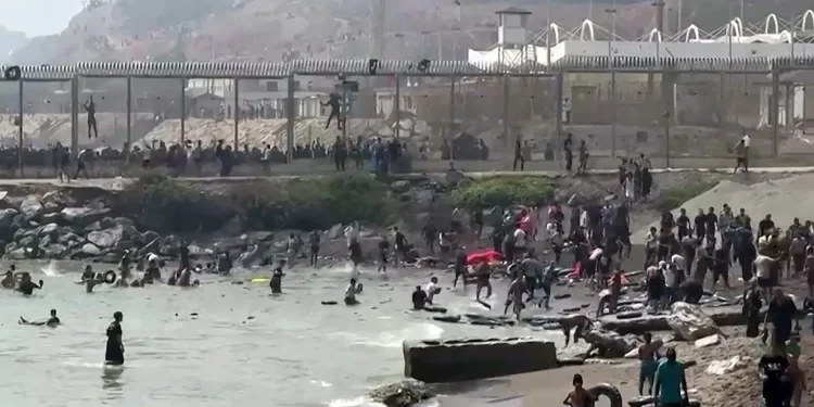 Puluhan Ribu Migran Masuk Ceuta, Krisis Perbatasan Spanyol-Maroko Kembali Memanas