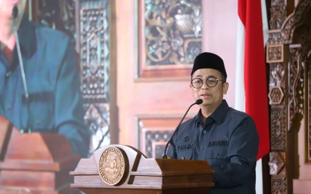 Bawaslu Ajak Mahasiswa Unair Kritis Hadapi Arus Informasi Digital