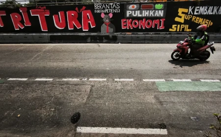 Mahasiswa Trisakti Protes Penghapusan Mural Tritura, Nilai Kritik Melalui Seni Dibungkam