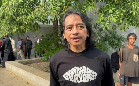 Dewa Budjana Kenang Guruh Soekarnoputra sebagai Inovator Musik yang Visioner