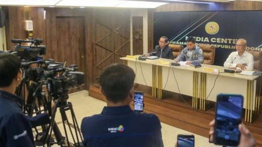 Penyiraman Air ke Hakim oleh Botok Pati Tuai Sorotan