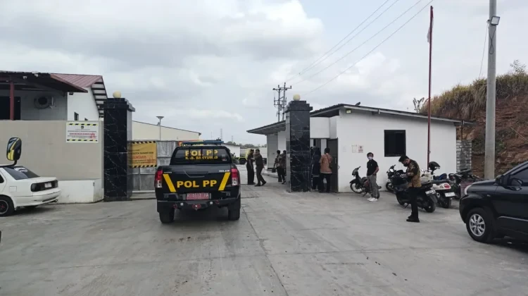 Bupati Banyumas Tegaskan Penutupan Pabrik Hebel PT IKN Bukan Bentuk Anti Investasi