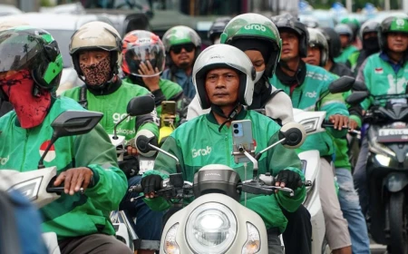 Menhub Dudy Siapkan Revisi UU LLAJ, Ojek Online Jadi Angkutan Umum